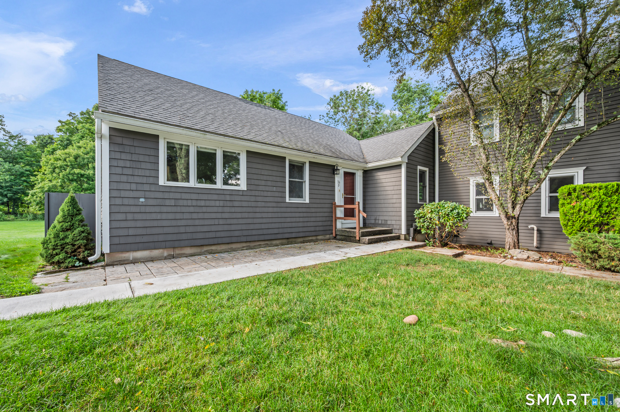 36 Charter Oak Square Mansfield CT 06250