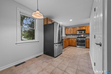 36 Charter Oak Square Mansfield CT 06250