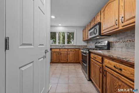 36 Charter Oak Square Mansfield CT 06250