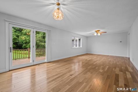 36 Charter Oak Square Mansfield CT 06250