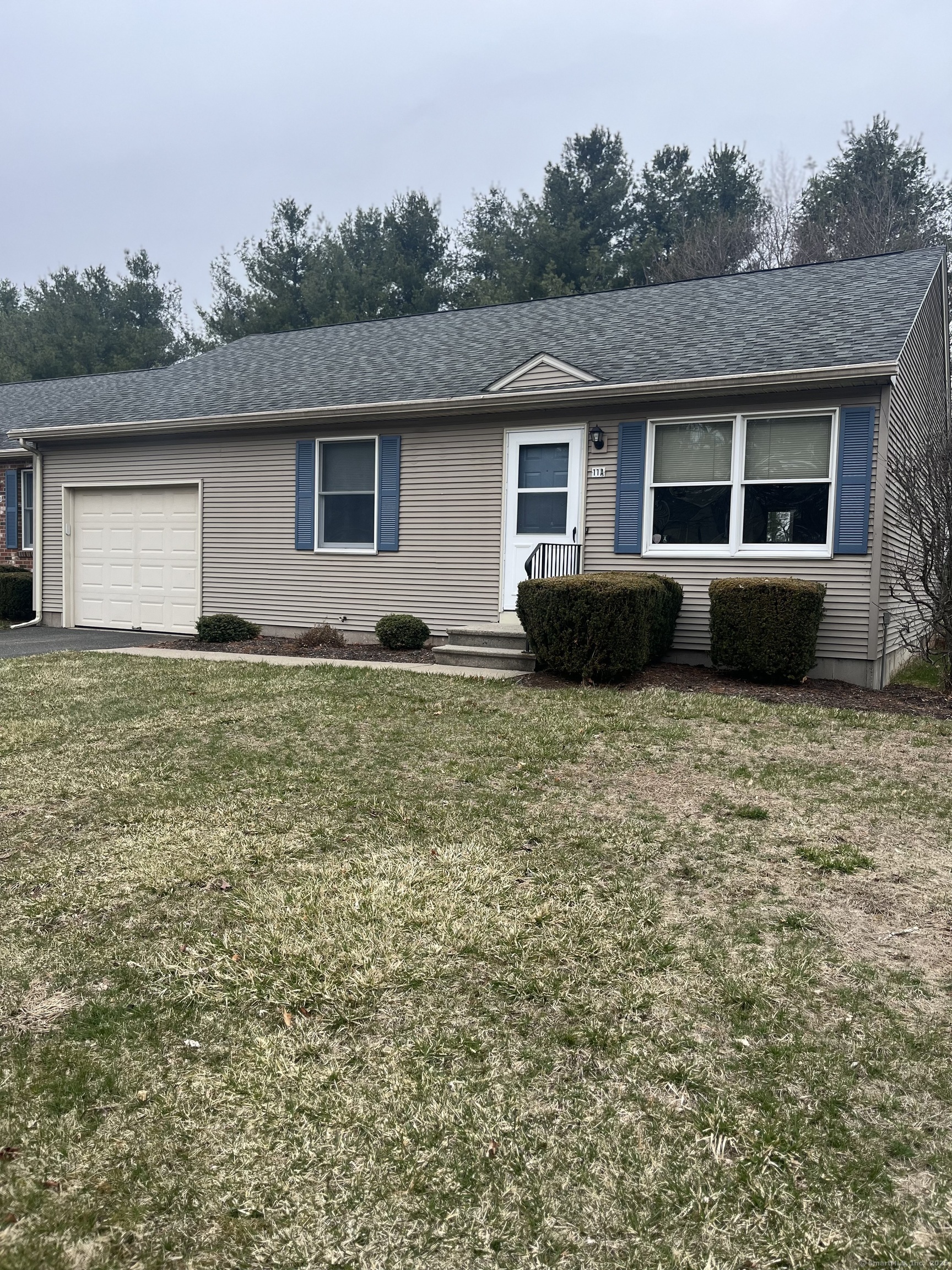 102 North Maple Street Enfield CT 06082