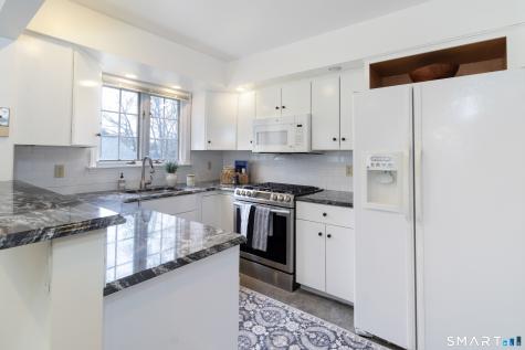 6 Ladshaw Drive Madison CT 06443