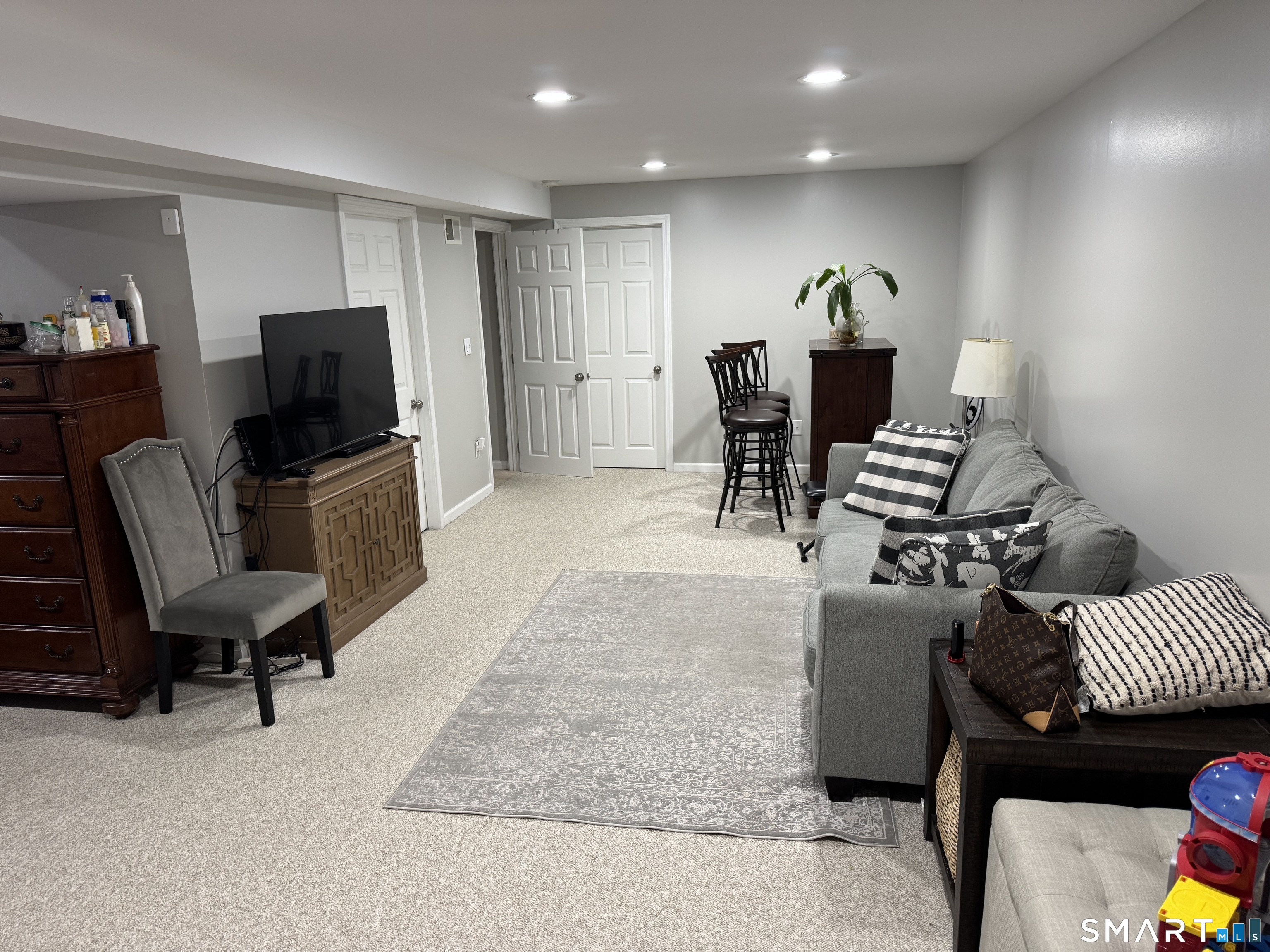 226 Castlewood Drive Bloomfield CT 06002