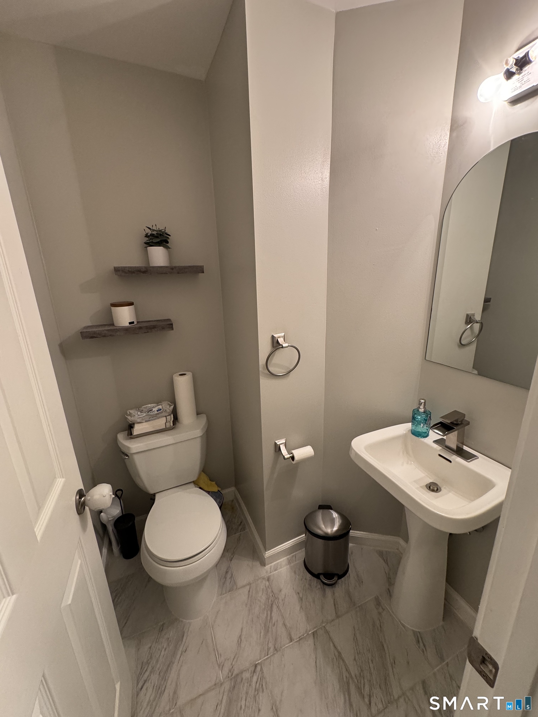 226 Castlewood Drive Bloomfield CT 06002