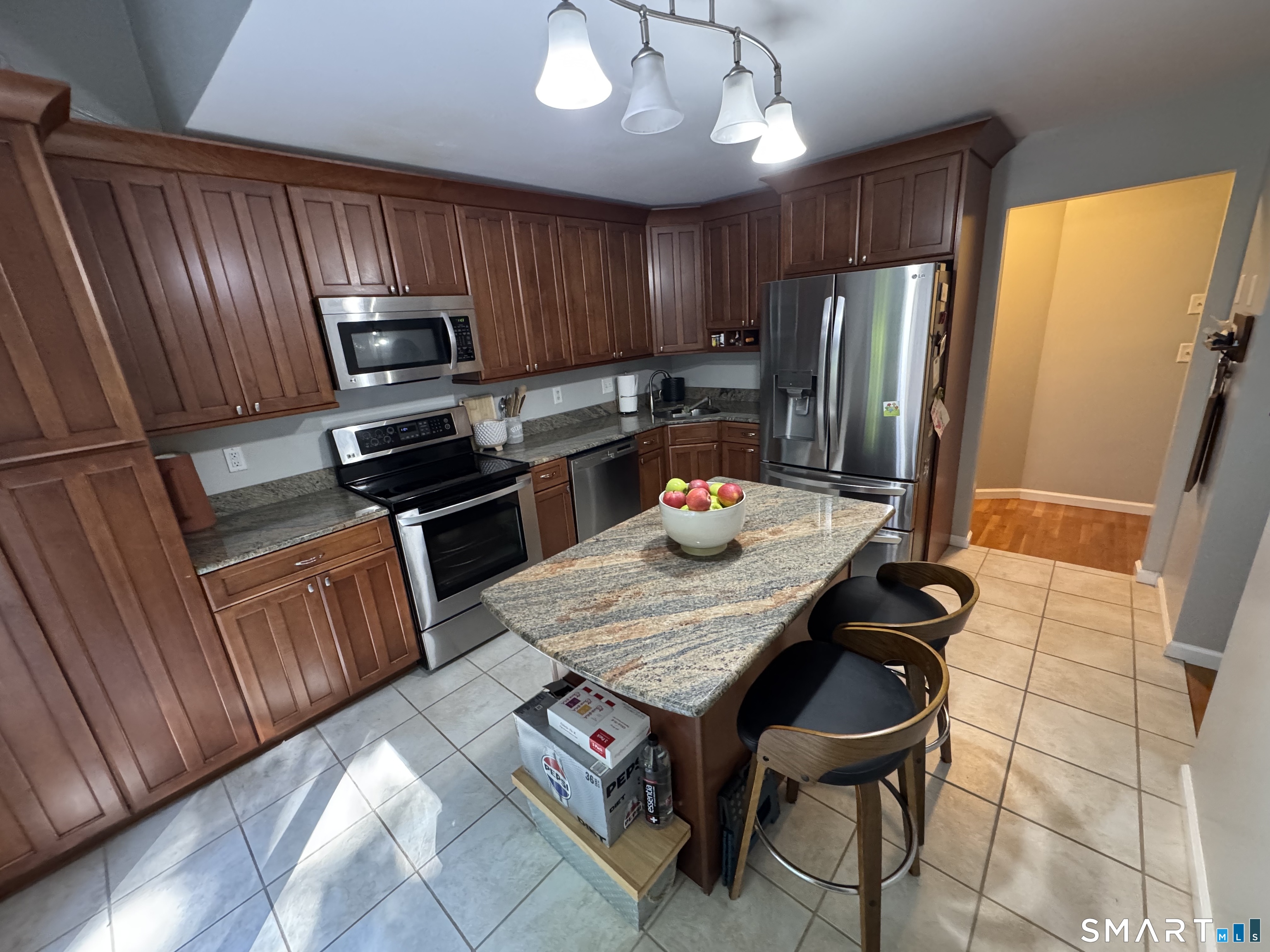 226 Castlewood Drive Bloomfield CT 06002