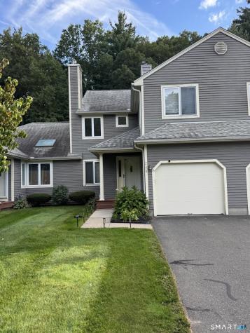 226 Castlewood Drive Bloomfield CT 06002