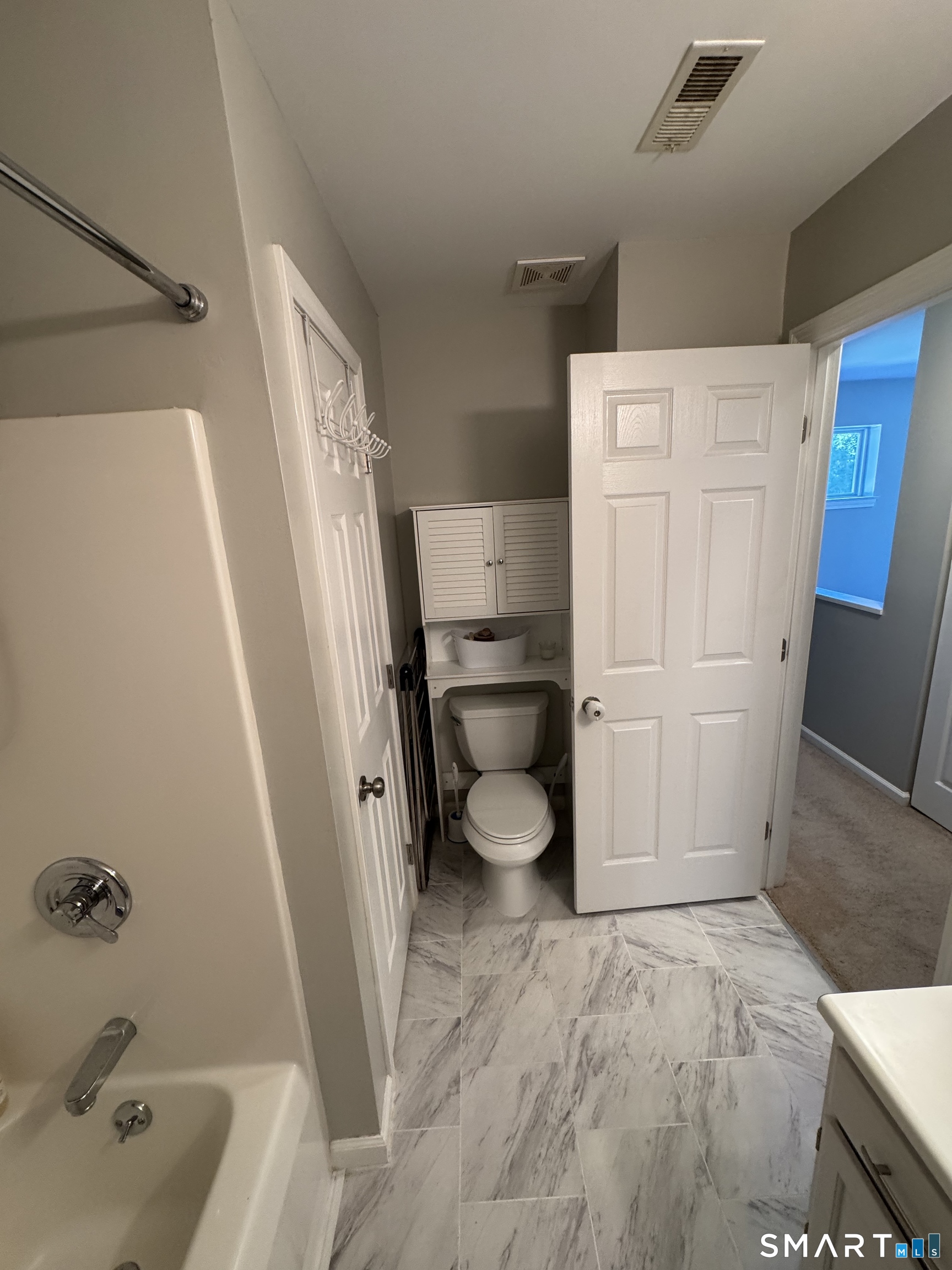 226 Castlewood Drive Bloomfield CT 06002