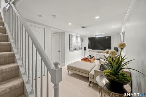 123 Richmond Hill Road New Canaan CT 06840