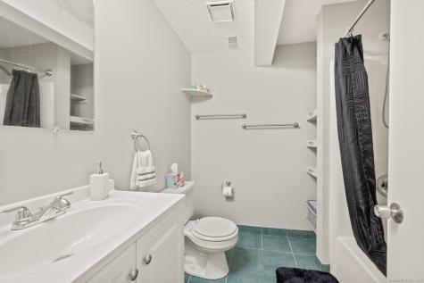 1 Russell Street Middletown CT 06457