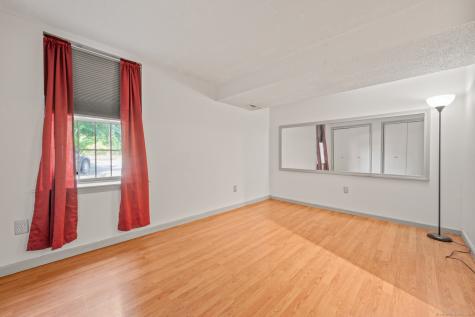 1 Russell Street Middletown CT 06457