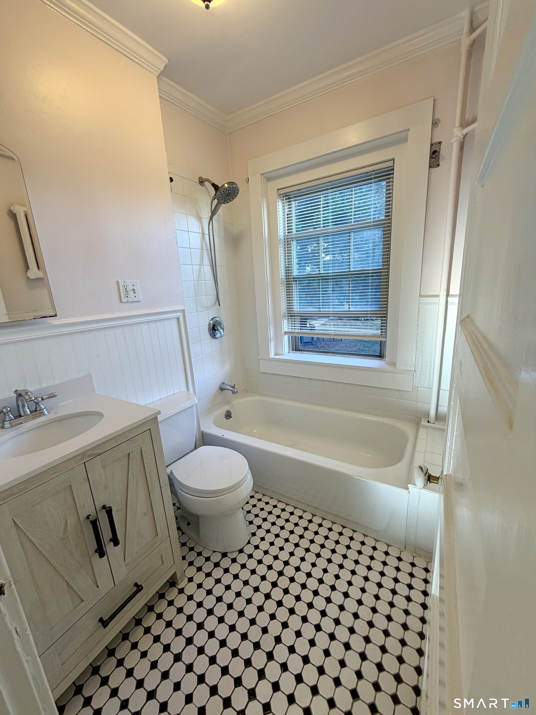 32 Rowsley Street Bridgeport CT 06605
