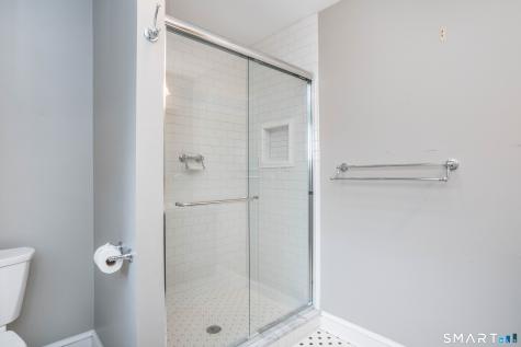 1040 Farmington Avenue West Hartford CT 06107