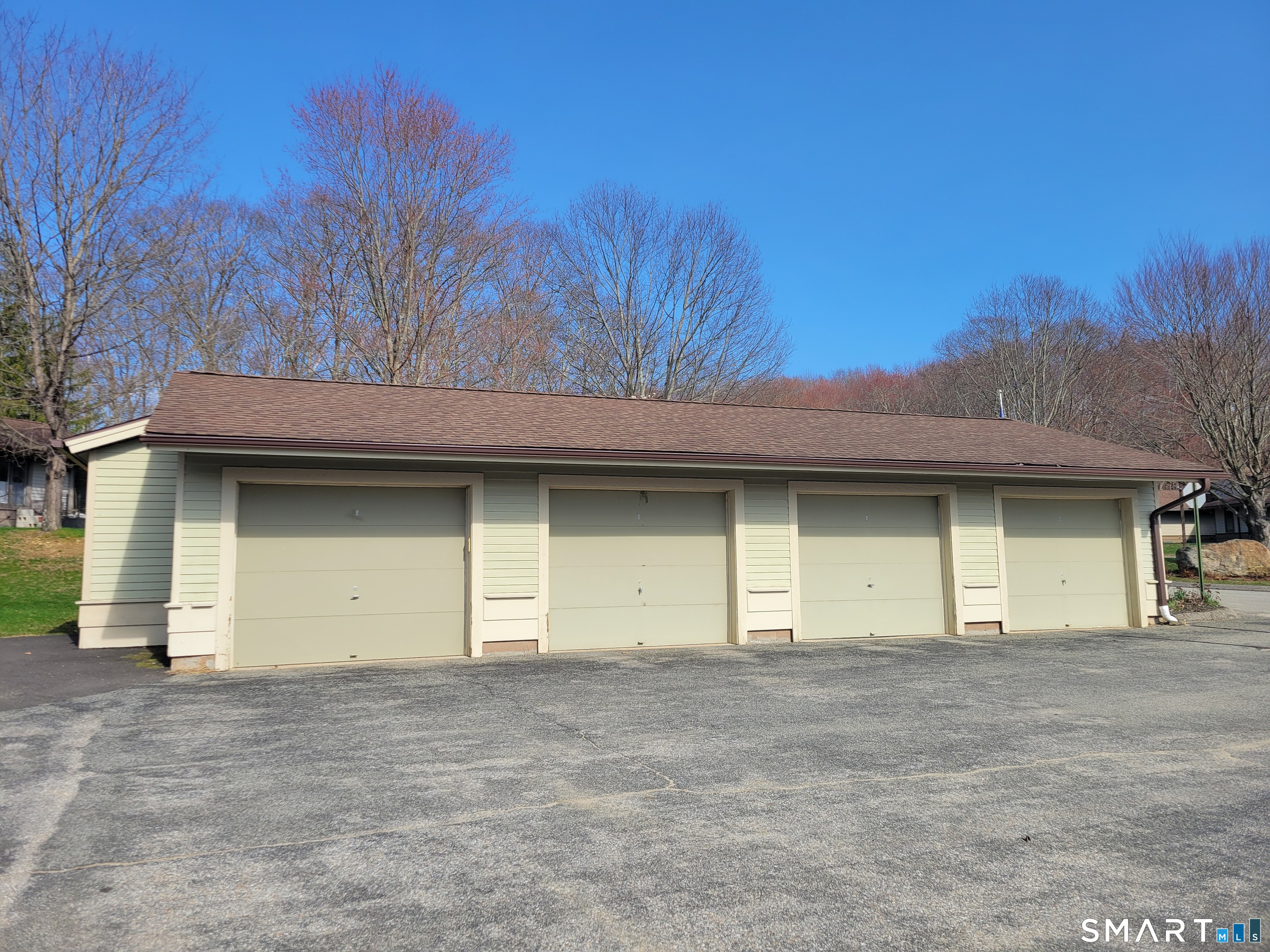 14 Sycamore Drive Mansfield CT 06268