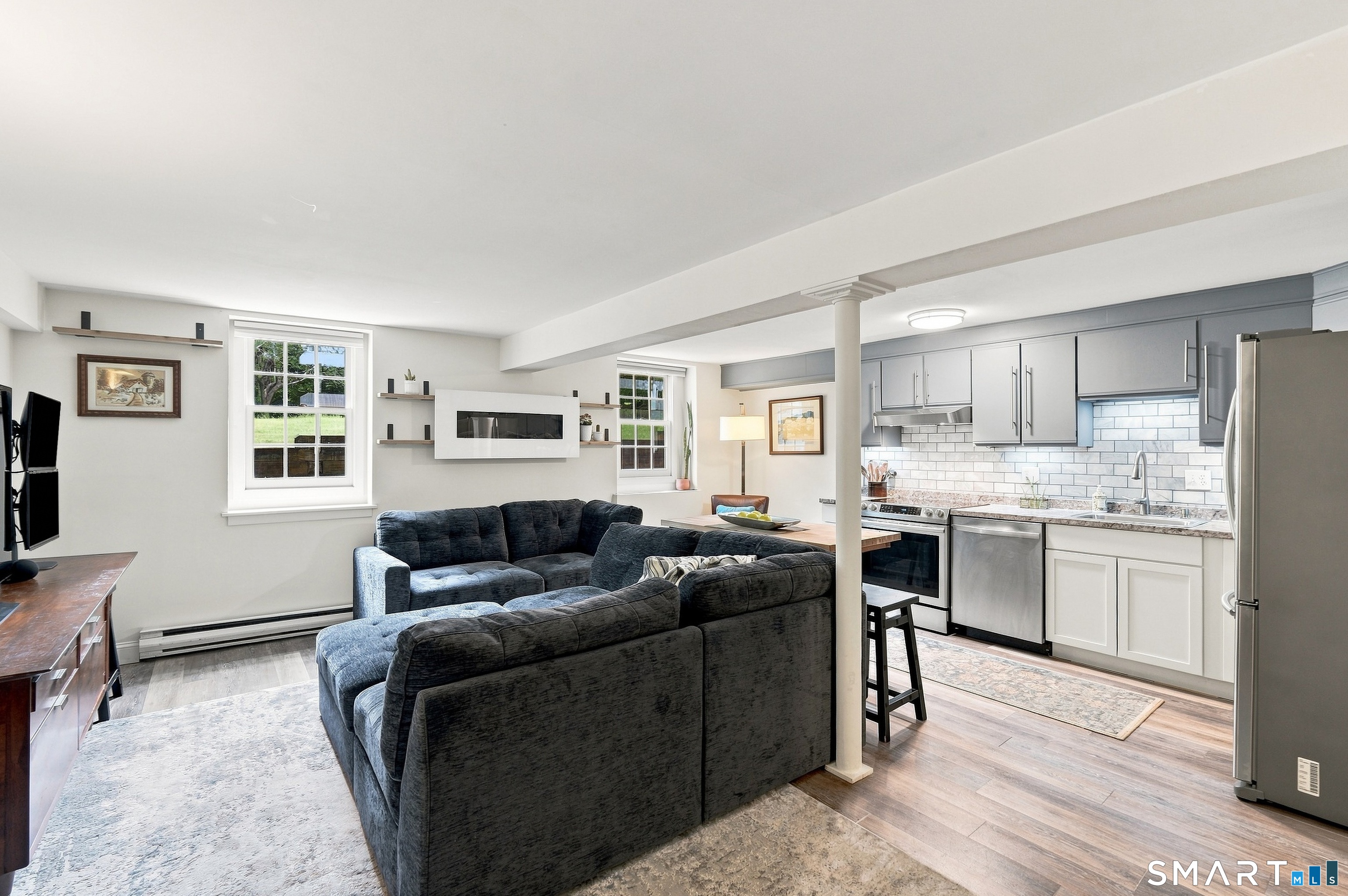 22 Main St Extension Simsbury CT 06081