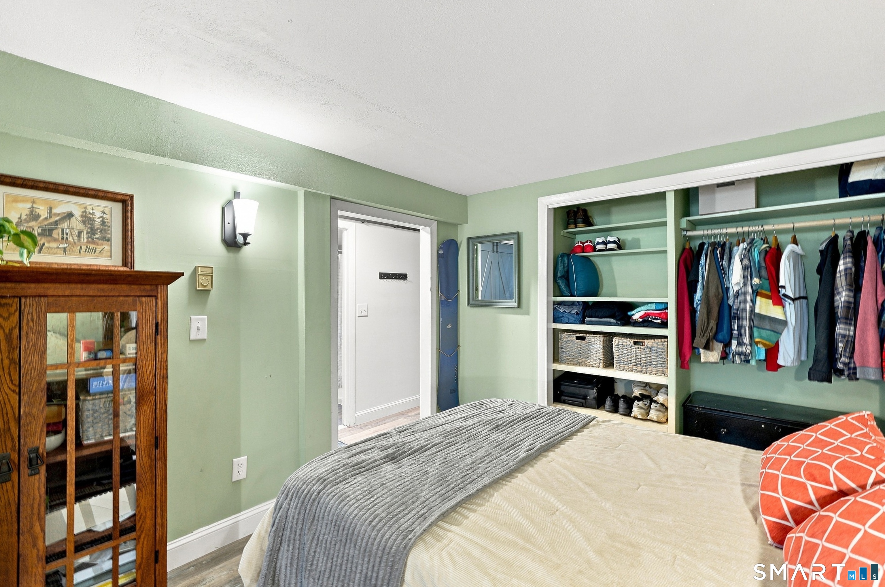 22 Main St Extension Simsbury CT 06081
