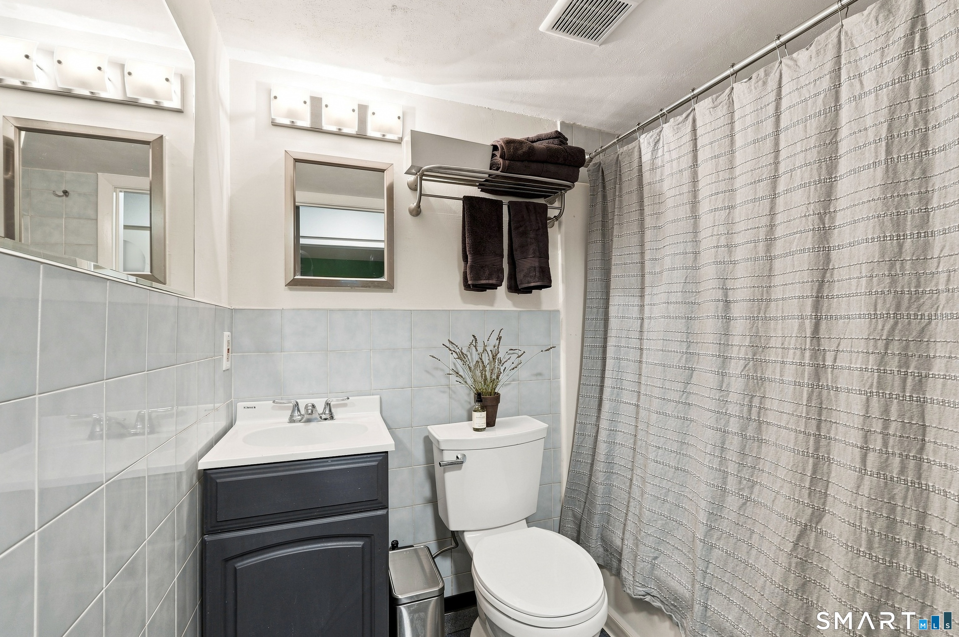 22 Main St Extension Simsbury CT 06081