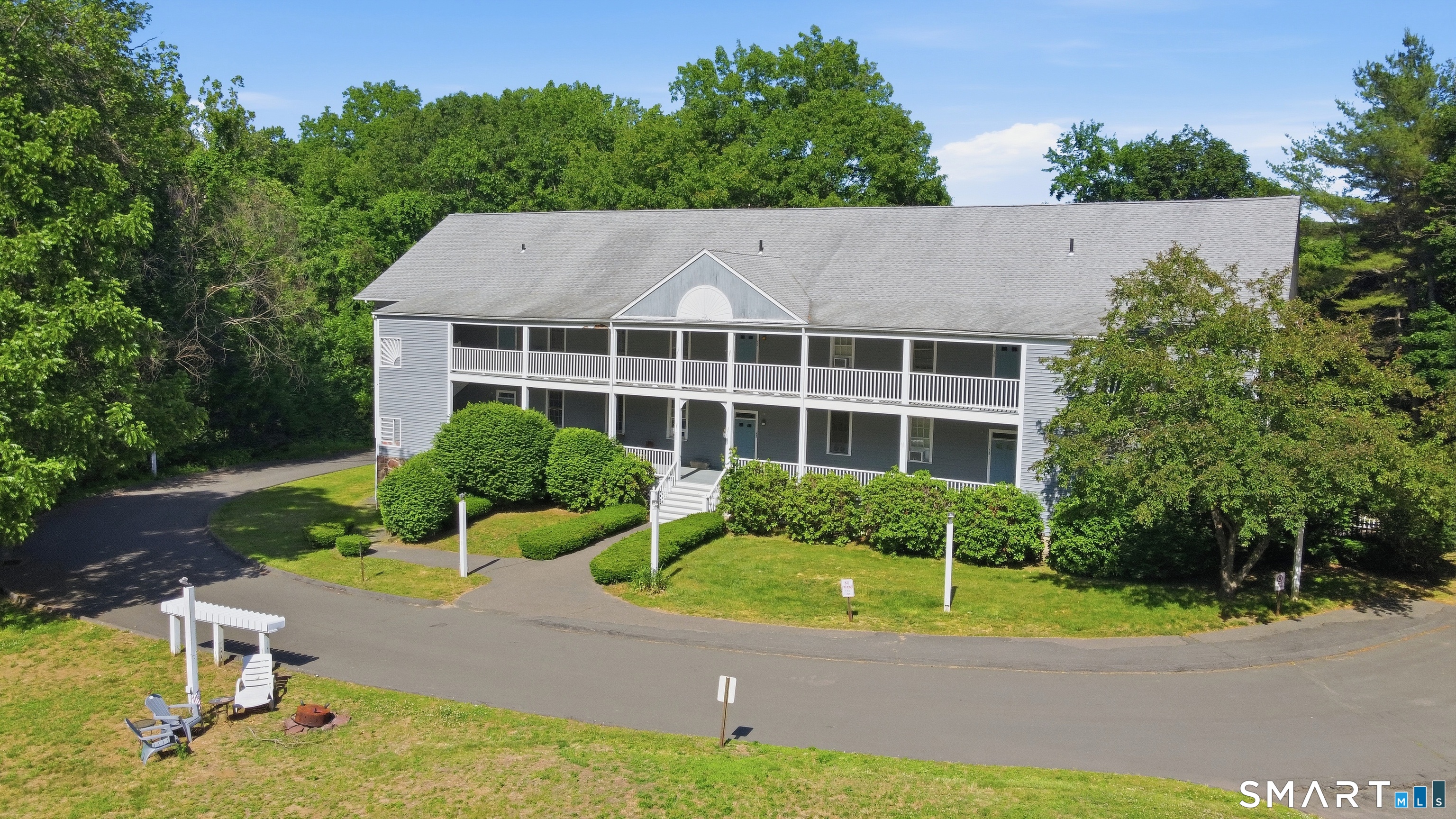 22 Main St Extension Simsbury CT 06081