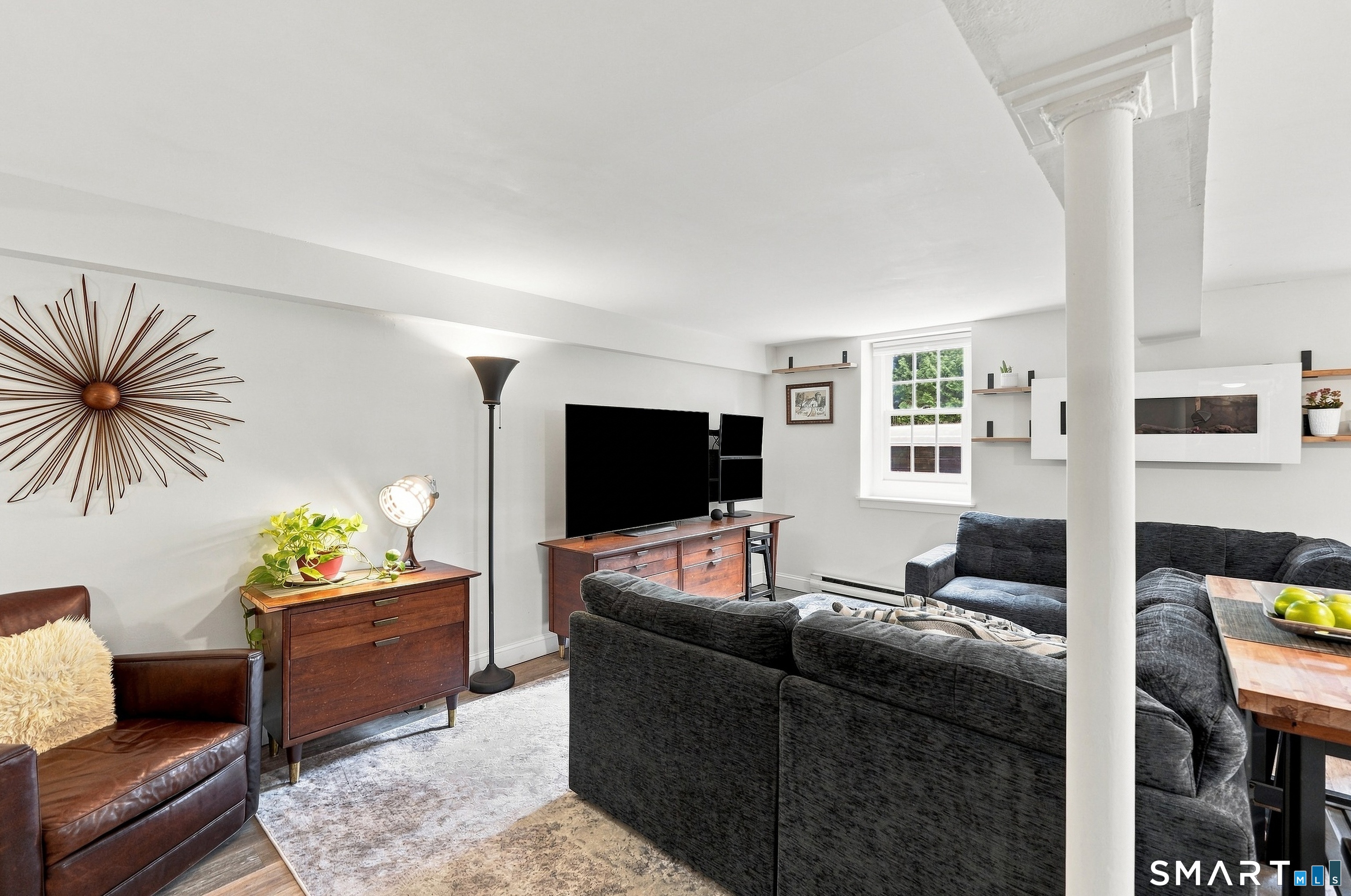 22 Main St Extension Simsbury CT 06081