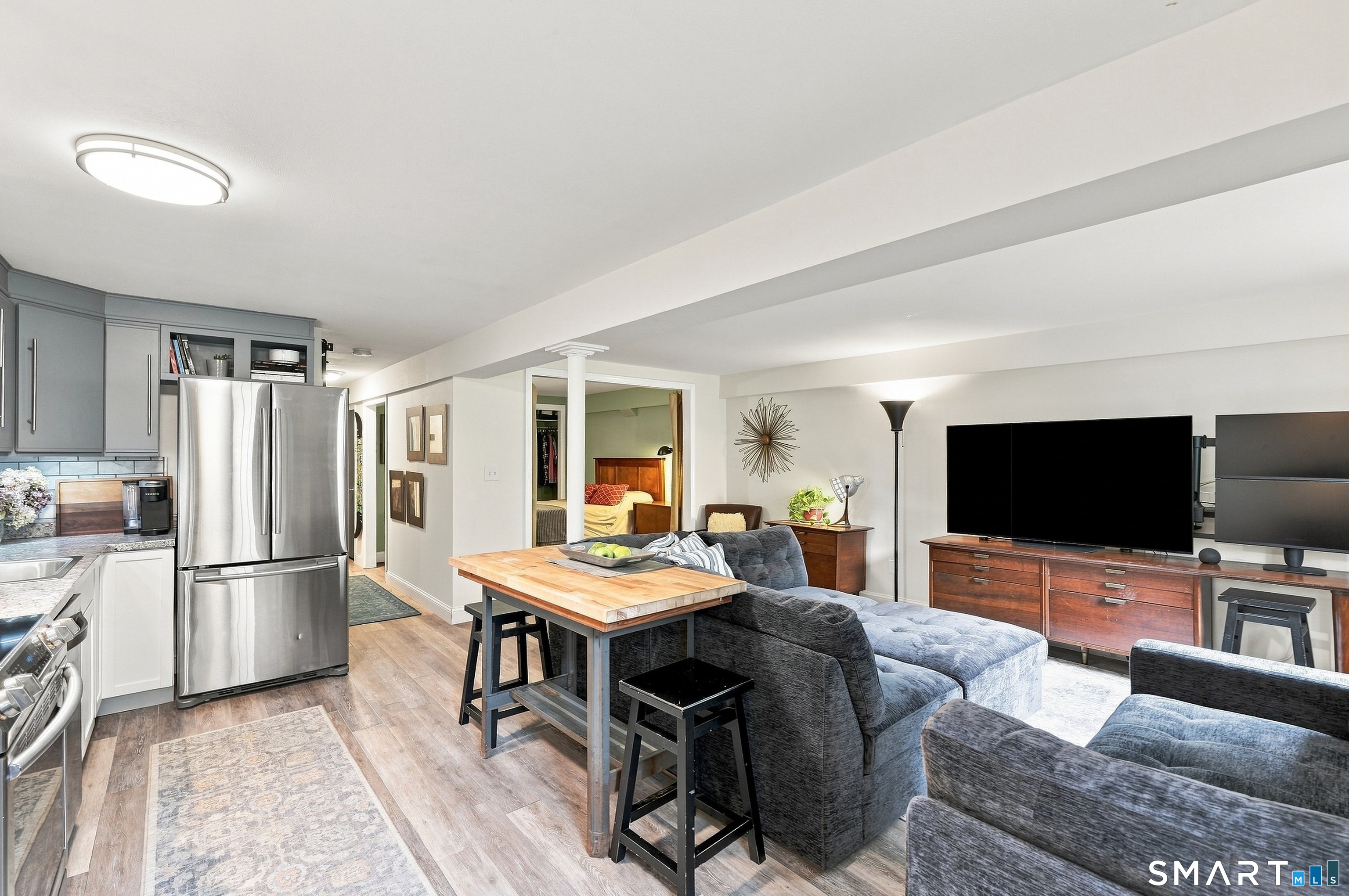 22 Main St Extension Simsbury CT 06081
