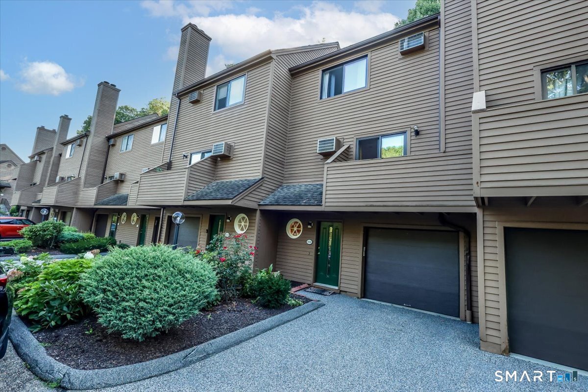 55 Cross Street Danbury CT 06810