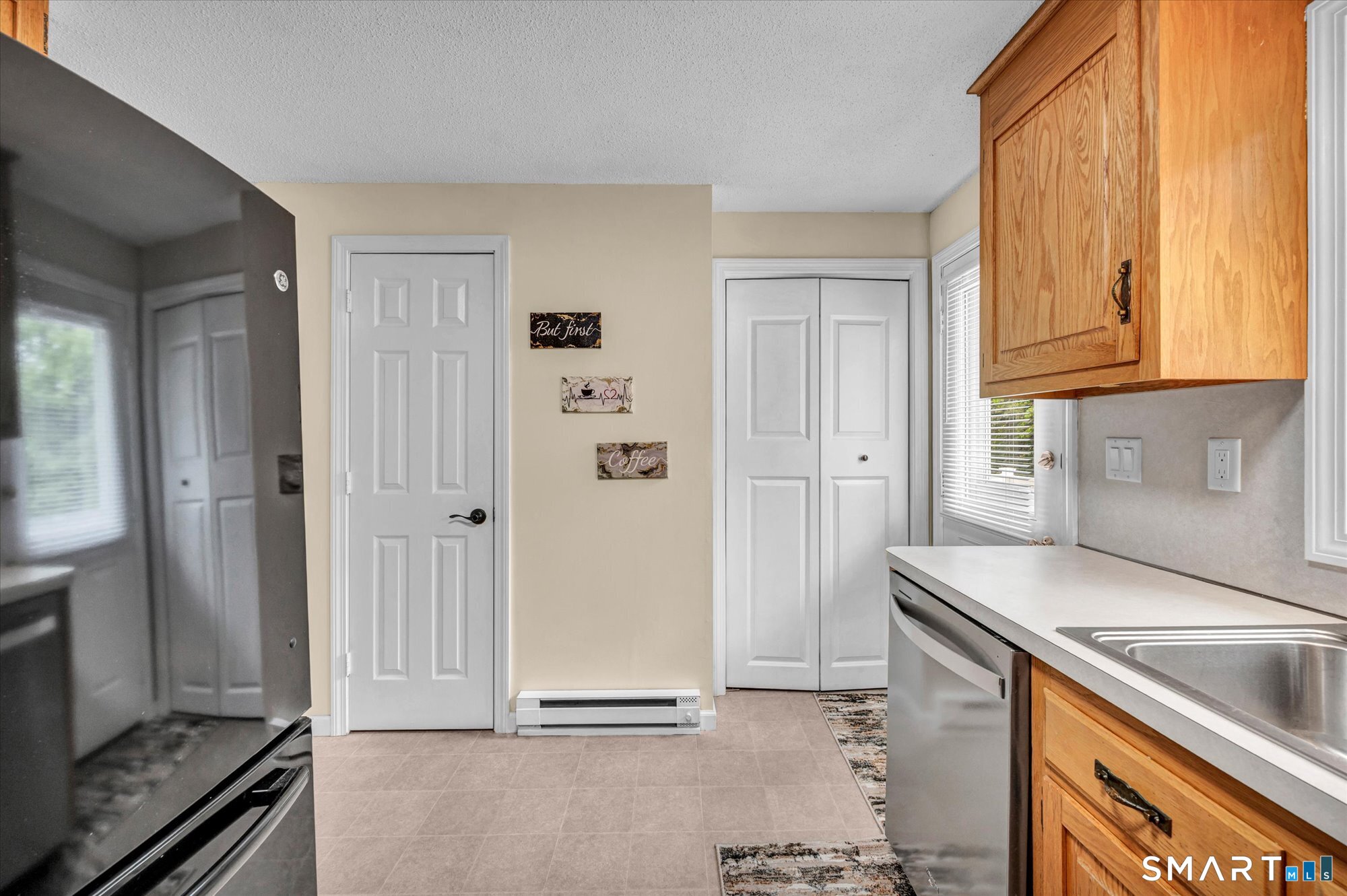 8 Countryside Lane Middletown CT 06457