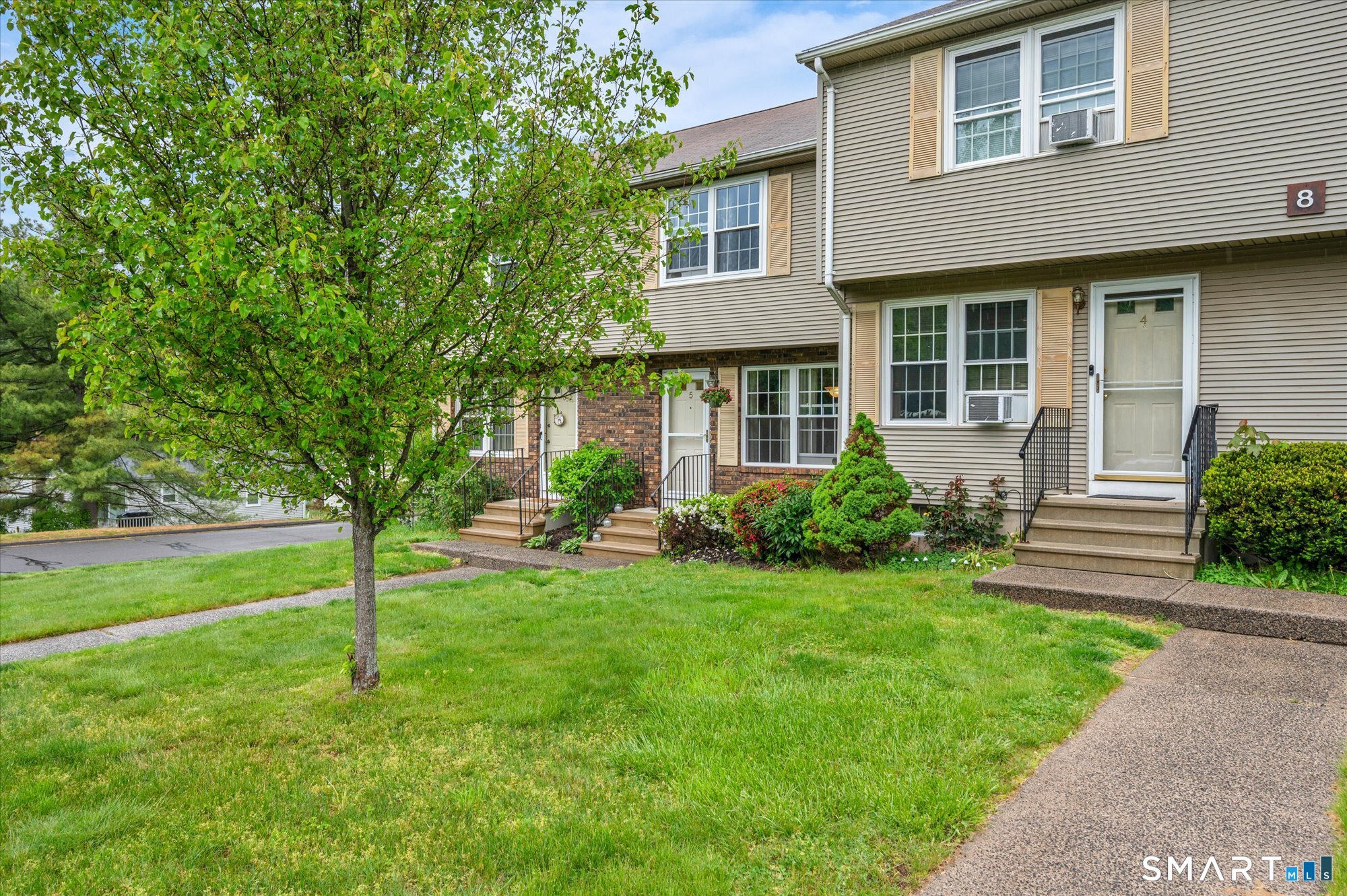 8 Countryside Lane Middletown CT 06457