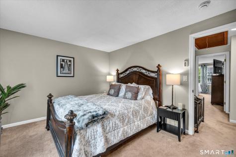 8 Countryside Lane Middletown CT 06457