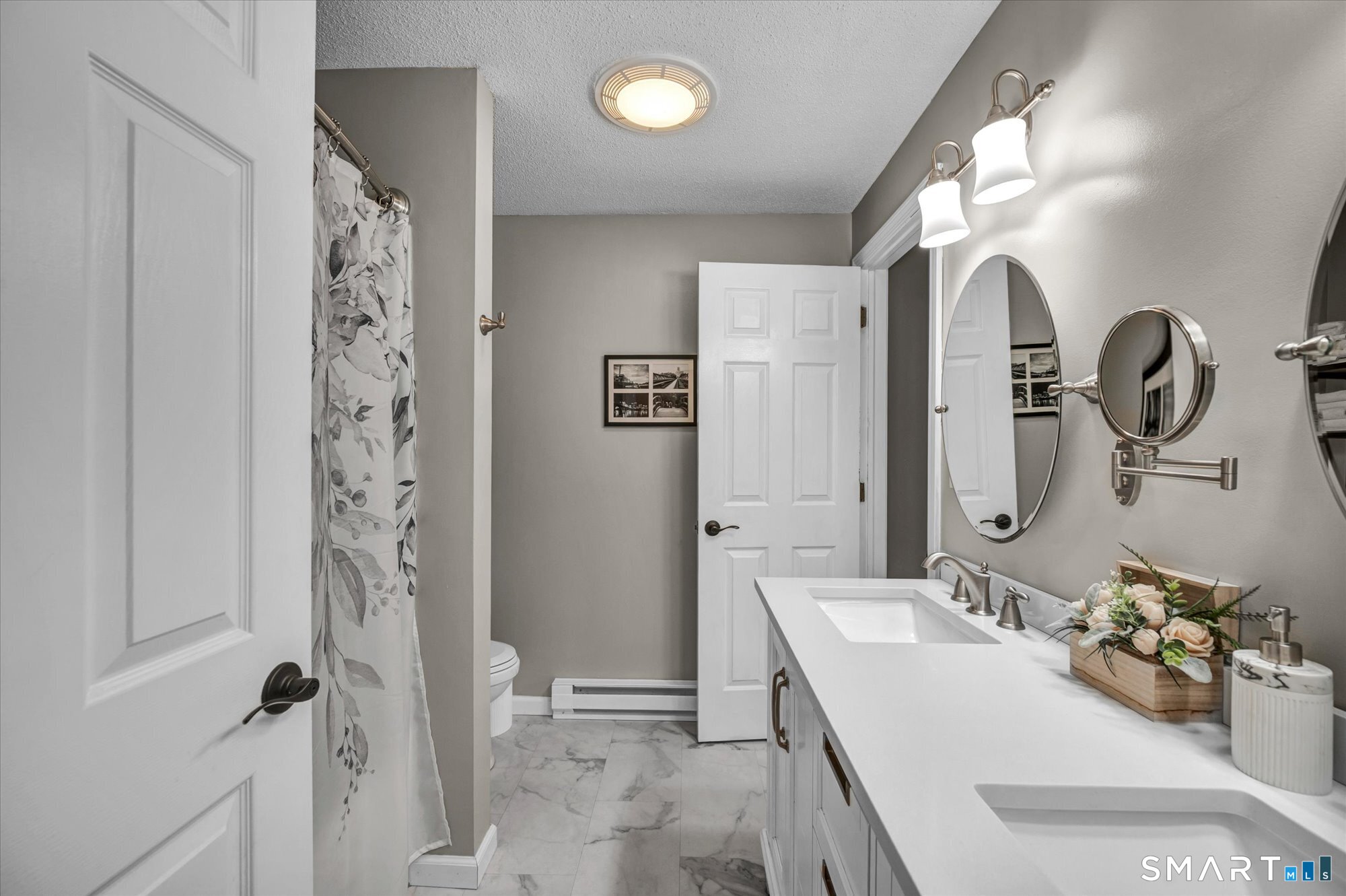 8 Countryside Lane Middletown CT 06457