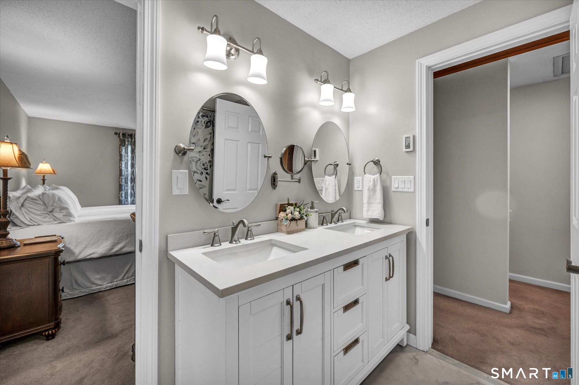 8 Countryside Lane Middletown CT 06457
