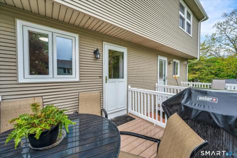 8 Countryside Lane Middletown CT 06457