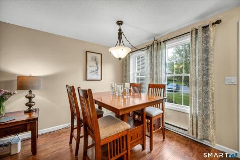 8 Countryside Lane Middletown CT 06457