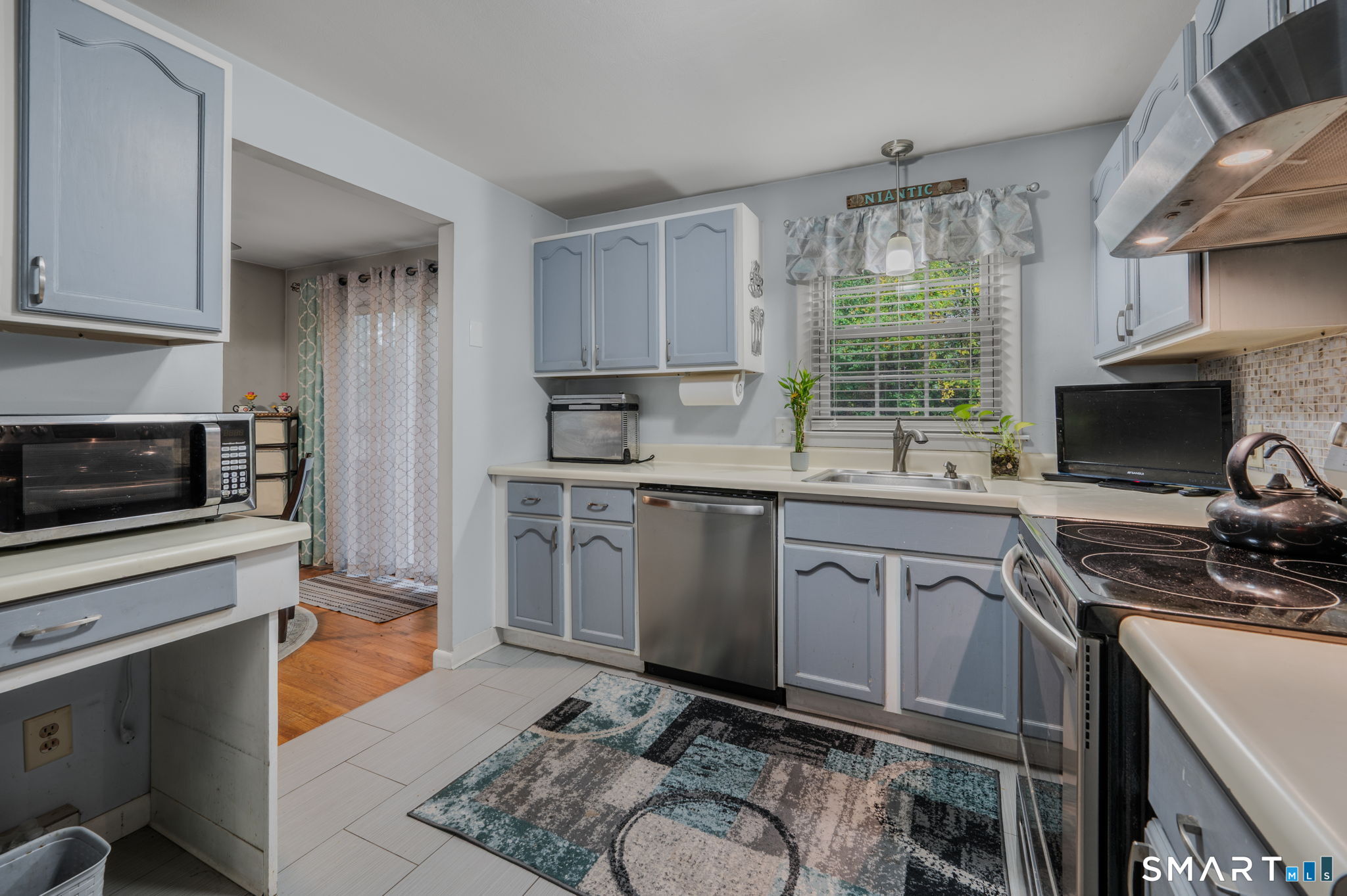 81 East Pattagansett Road East Lyme CT 06357