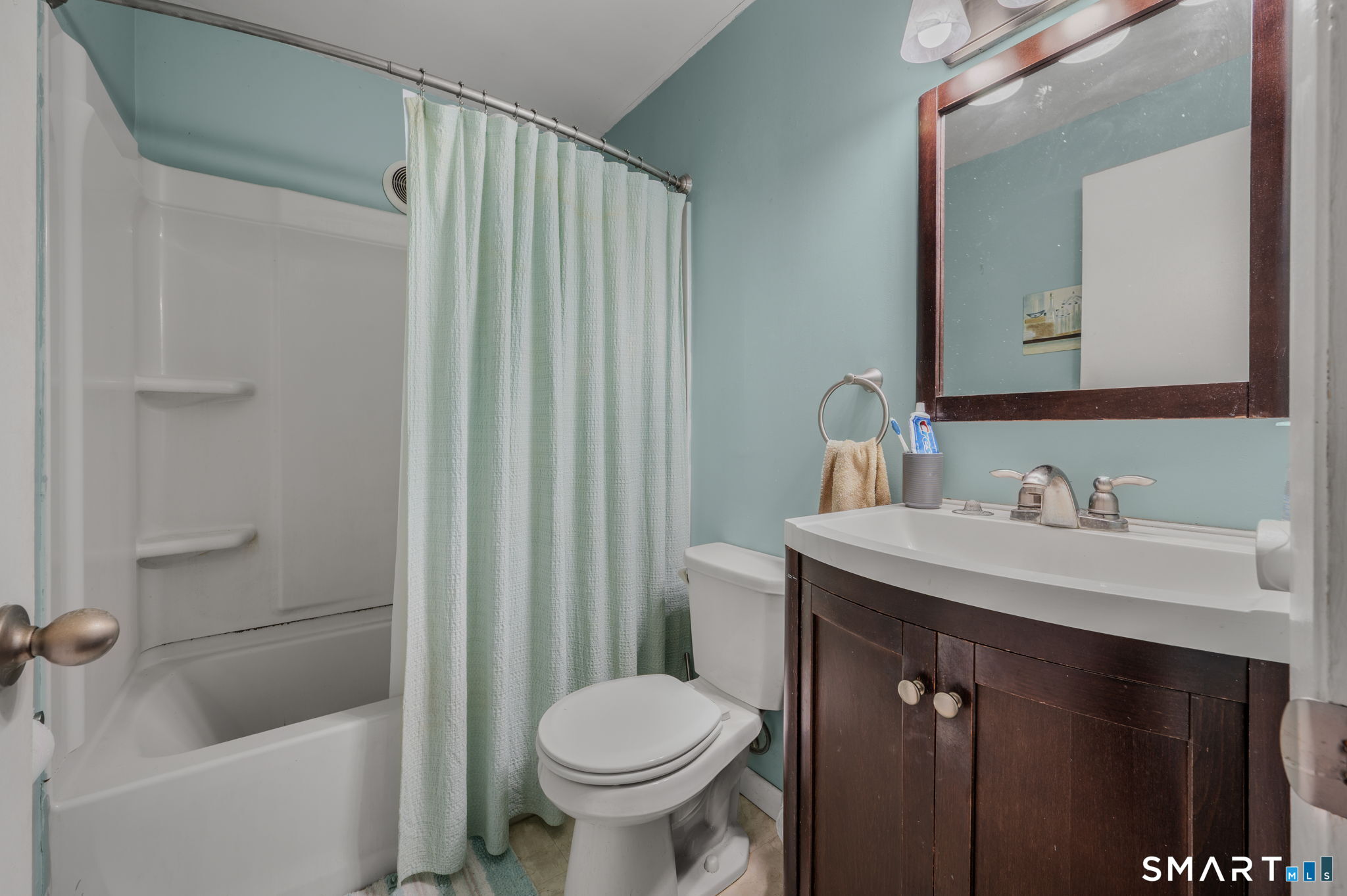 81 East Pattagansett Road East Lyme CT 06357