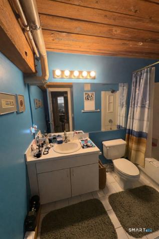 68 Thermos Avenue Norwich CT 06360