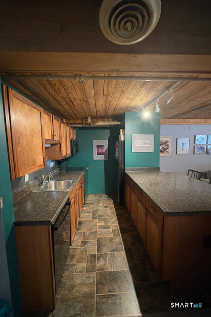 68 Thermos Avenue Norwich CT 06360