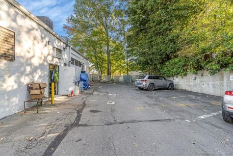 3355 Main Street Stratford CT 06614