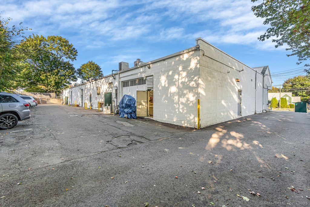 3355 Main Street Stratford CT 06614
