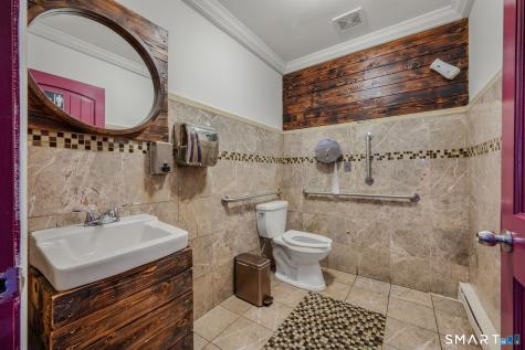 200 Bank Street New London CT 06320