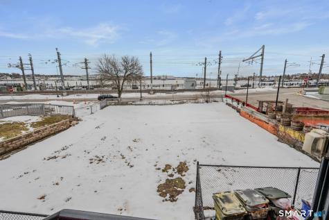 200 Bank Street New London CT 06320