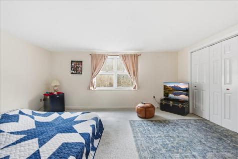33 Deep River Road Essex CT 06409