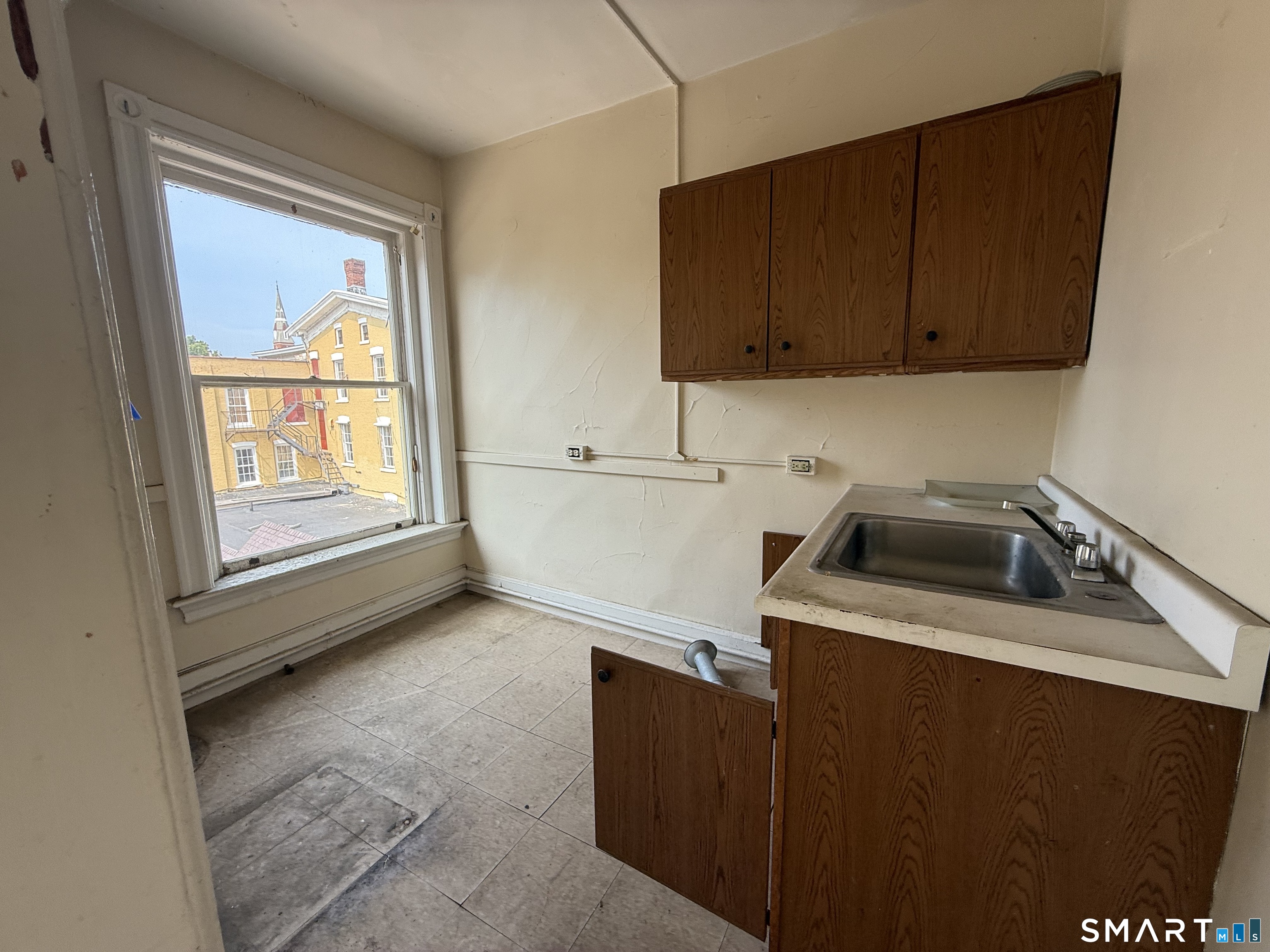 17 Maiden Lane Torrington CT 06790