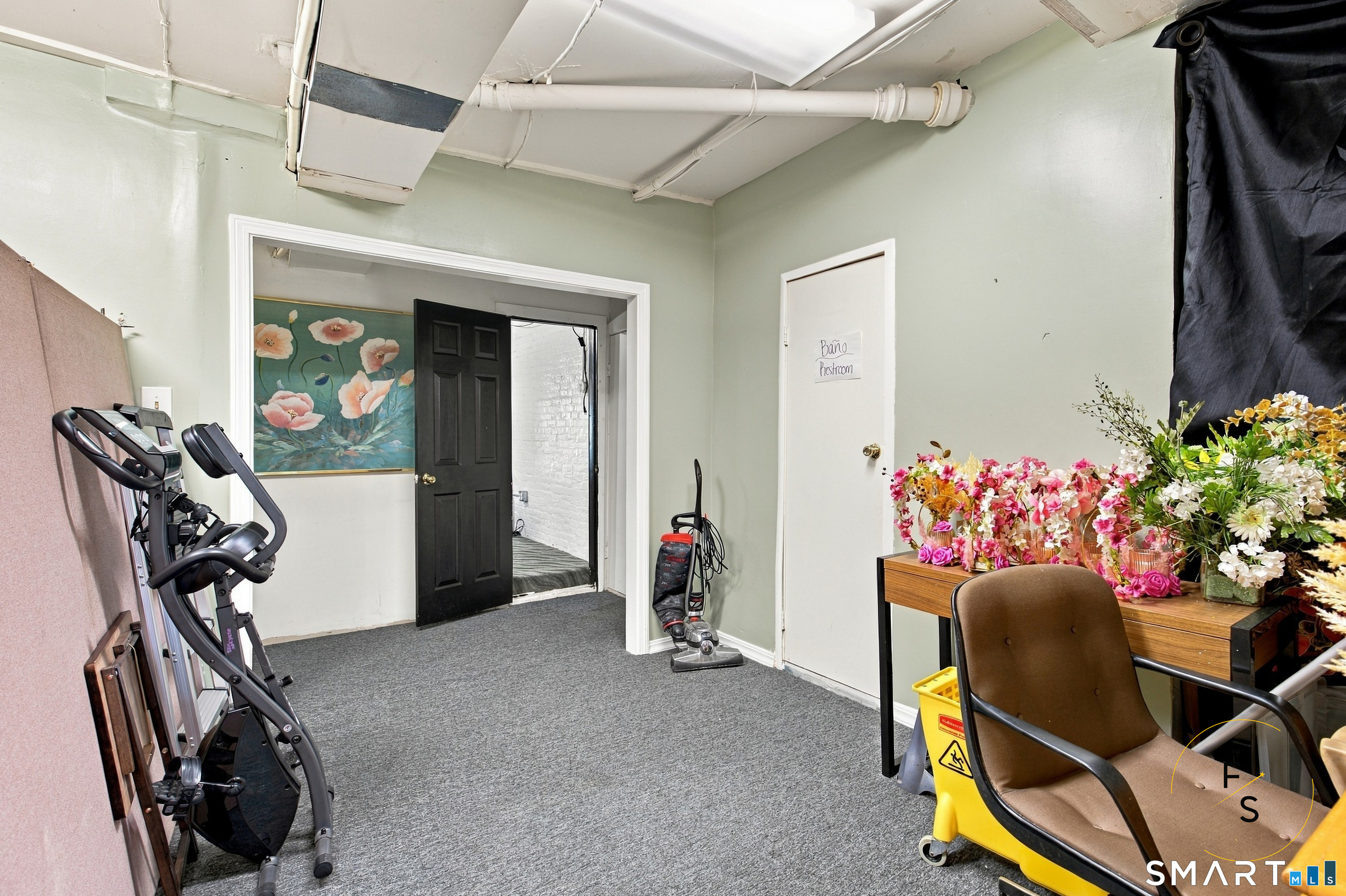 487 Meadow Street Waterbury CT 06702