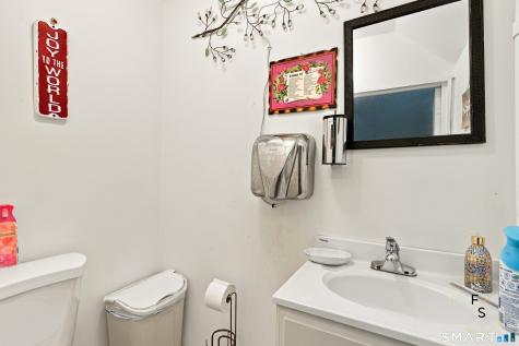 487 Meadow Street Waterbury CT 06702