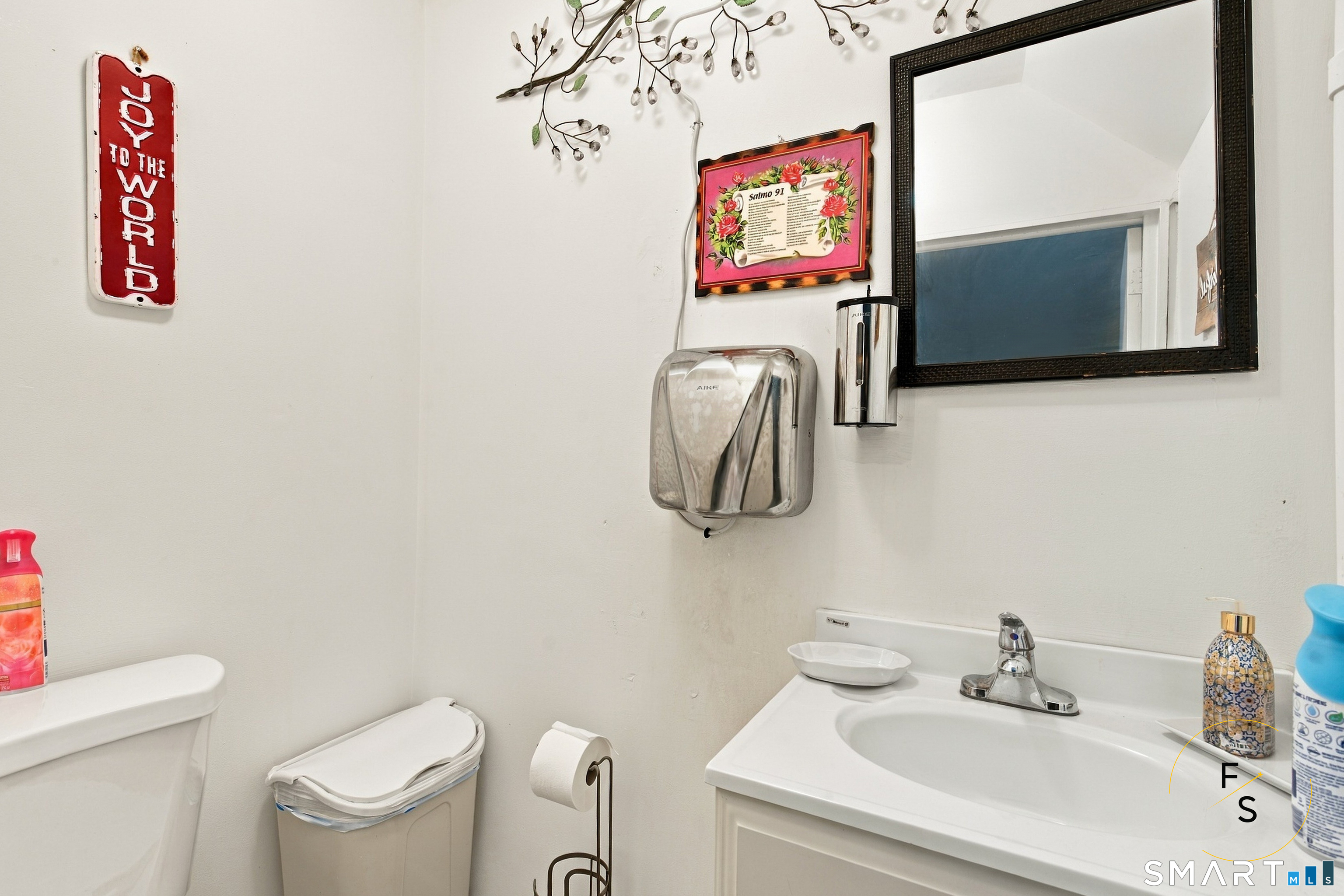 487 Meadow Street Waterbury CT 06702