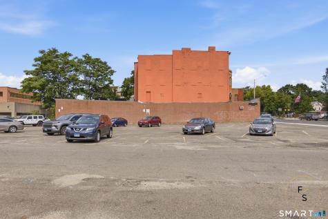 487 Meadow Street Waterbury CT 06702