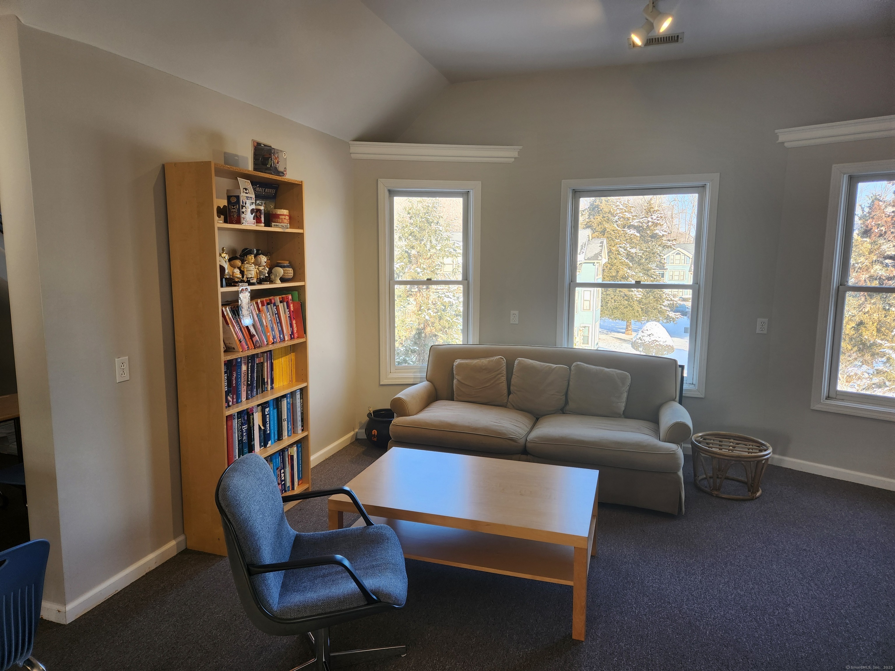 3208 Whitney Avenue Hamden CT 06518