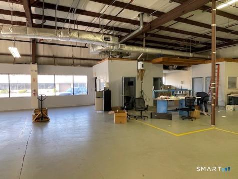 206-208 N Plains Industrial Road Wallingford CT 06492