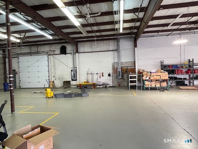 206-208 N Plains Industrial Road Wallingford CT 06492