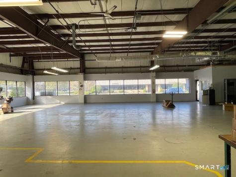 206-208 N Plains Industrial Road Wallingford CT 06492
