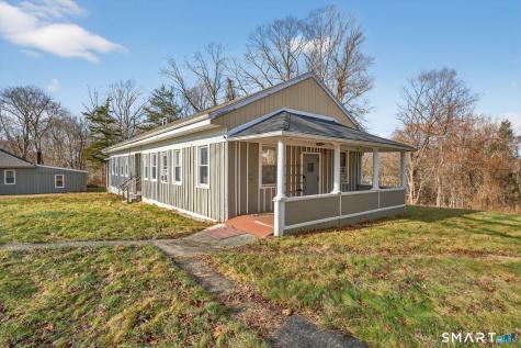 613 Town Street East Haddam CT 06469